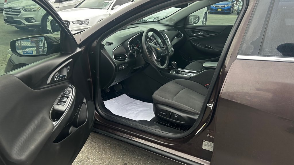 CHEVROLET MALIBU 2016 CHEVROLET MALIBU 1G1ZE5STXGF213437