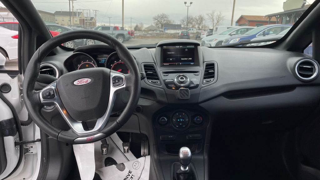 FORD FIESTA 2015 FORD FIESTA 3FADP4GX5FM158949