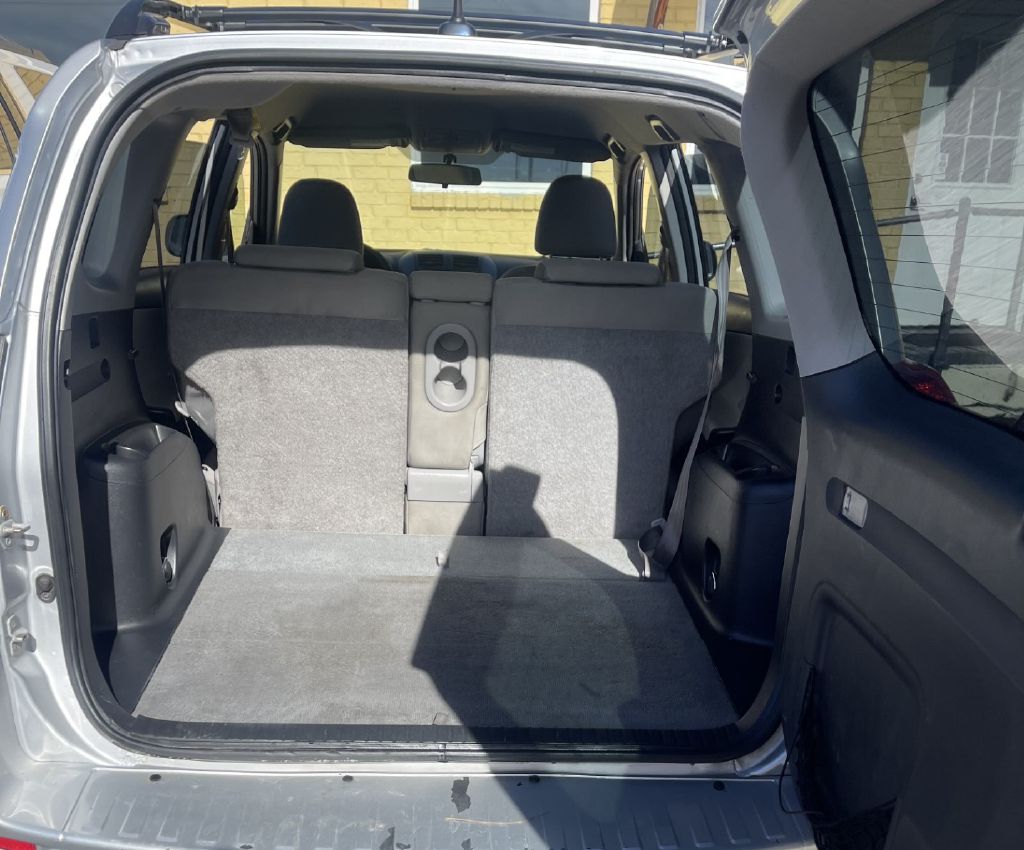 Photo 7 of this TOYOTA RAV4