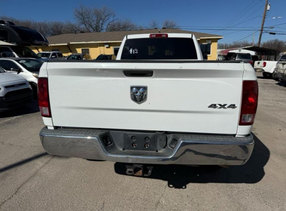 Photo 2 of this DODGE RAM 3500