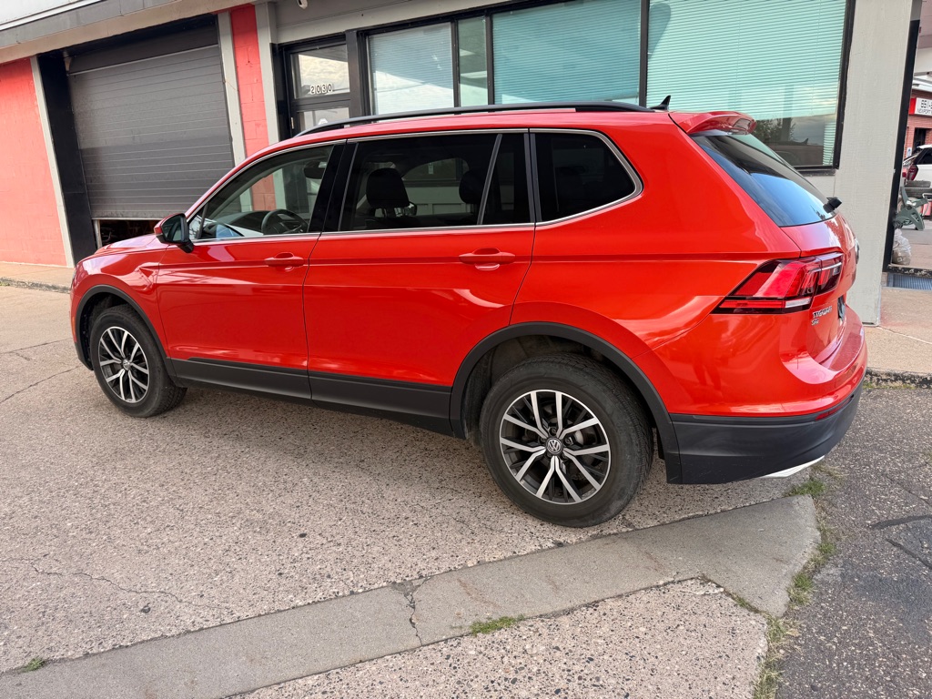 Photo 6 of this VOLKSWAGEN TIGUAN