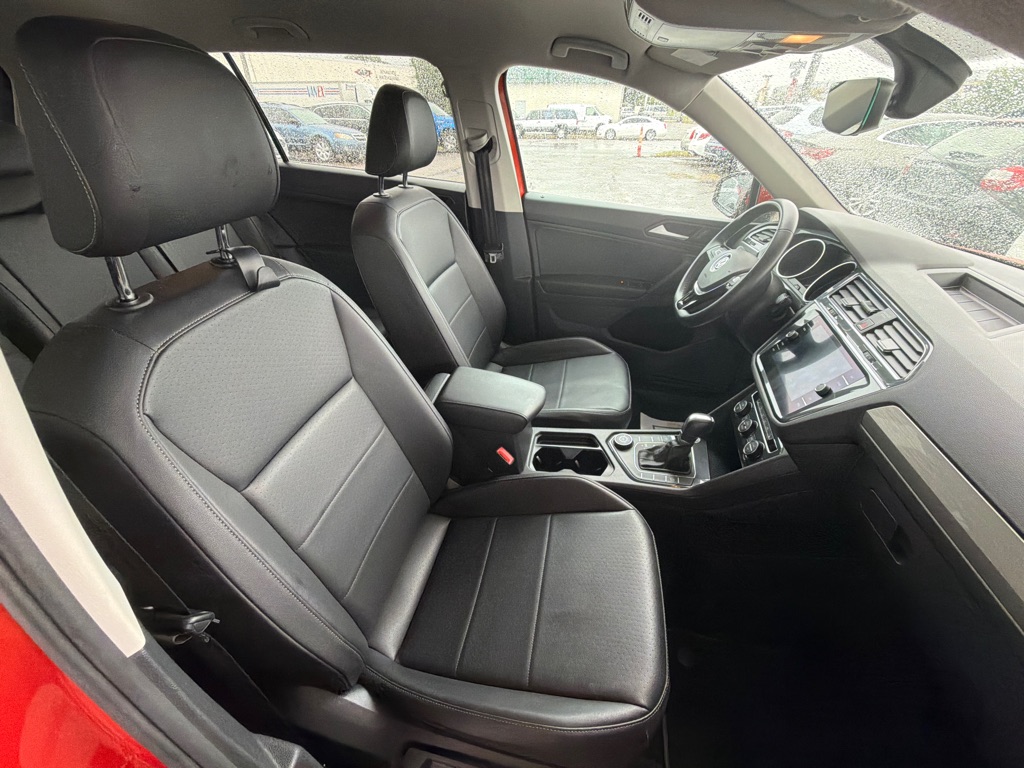 Photo 13 of this VOLKSWAGEN TIGUAN