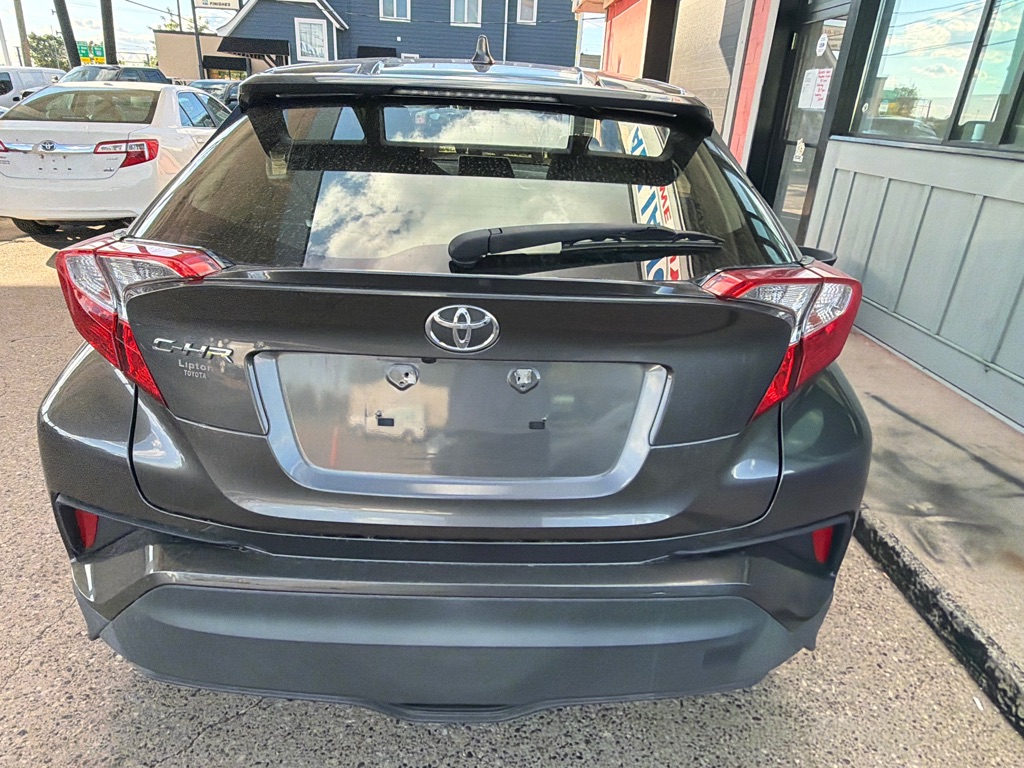 Photo 3 of this TOYOTA C-HR