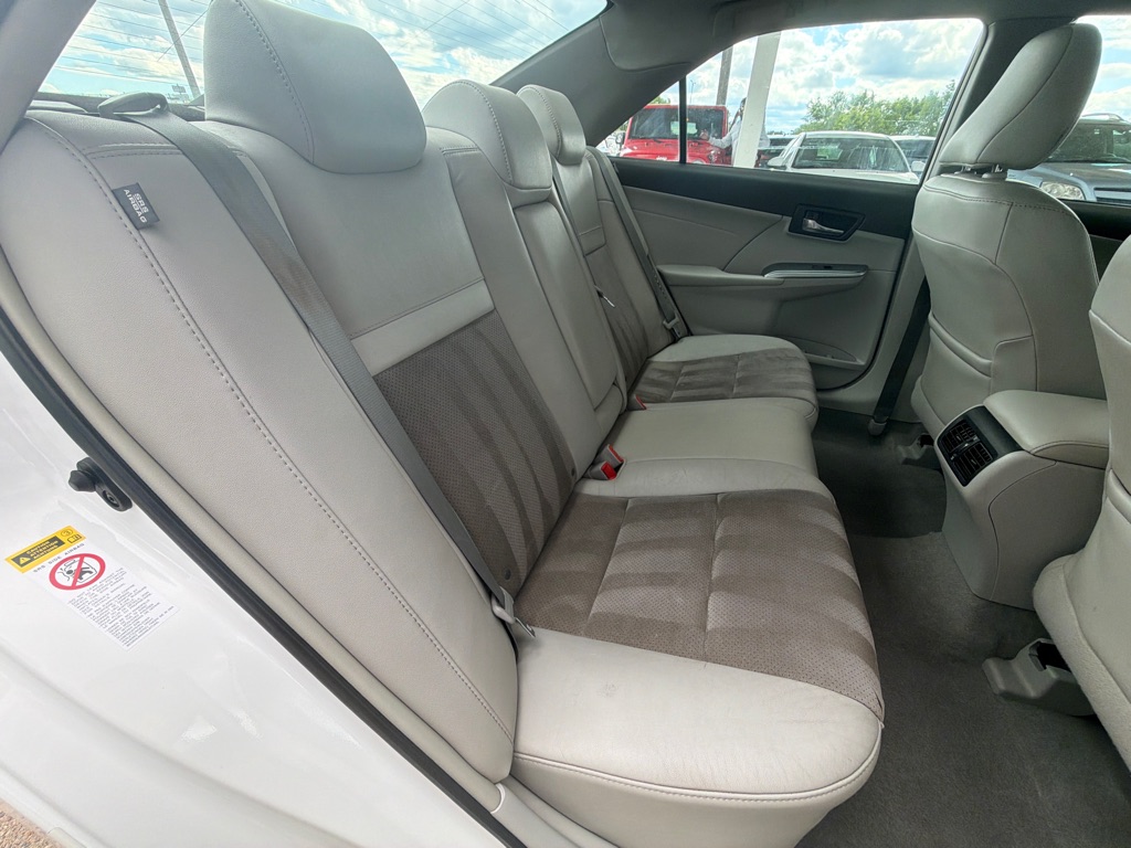 Photo 12 of this TOYOTA CAMRY