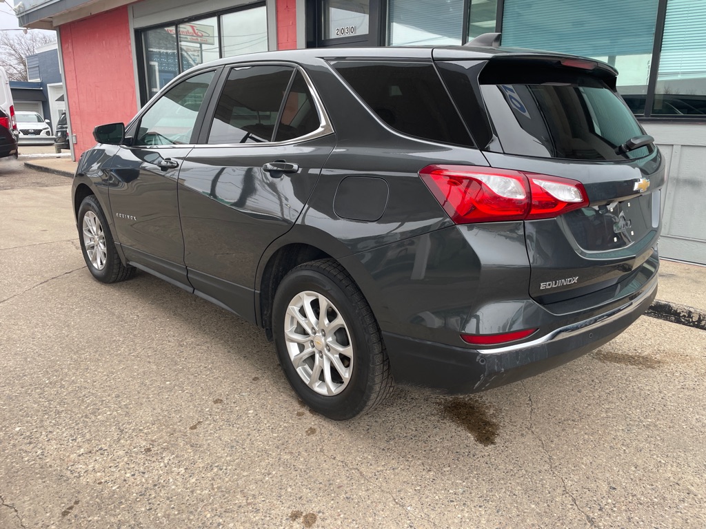 Photo 4 of this CHEVROLET EQUINOX