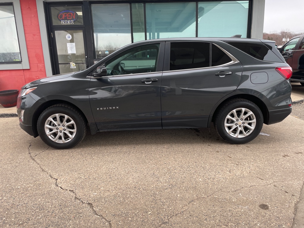 Photo 7 of this CHEVROLET EQUINOX
