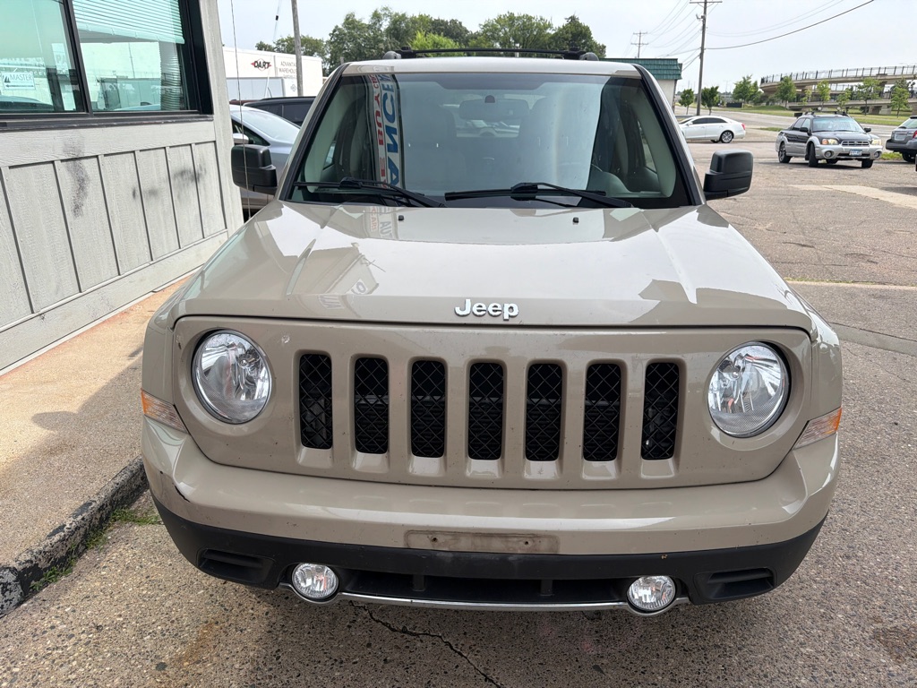 Photo 3 of this JEEP PATRIOT