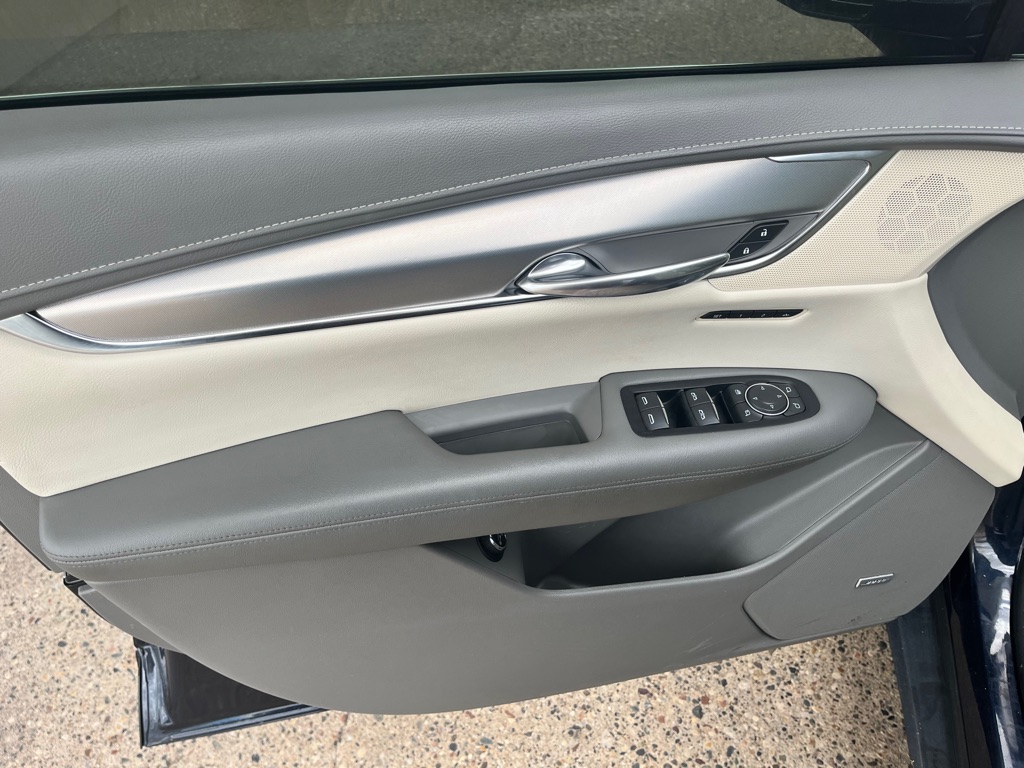 Photo 31 of this CADILLAC XT5