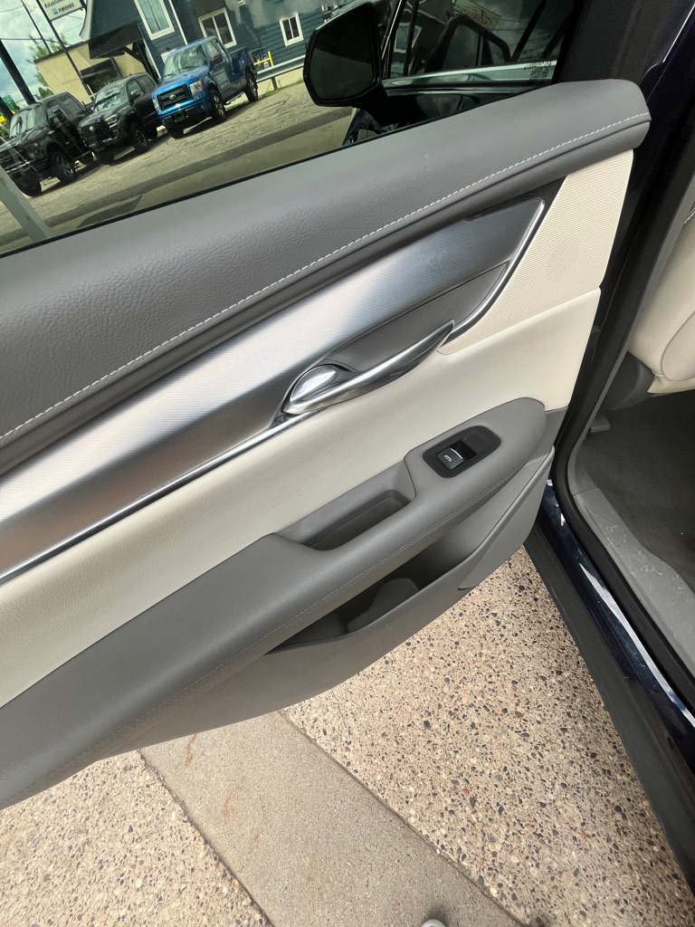 Photo 28 of this CADILLAC XT5