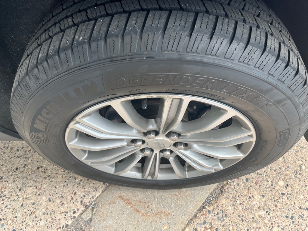 Photo 15 of this CADILLAC XT5