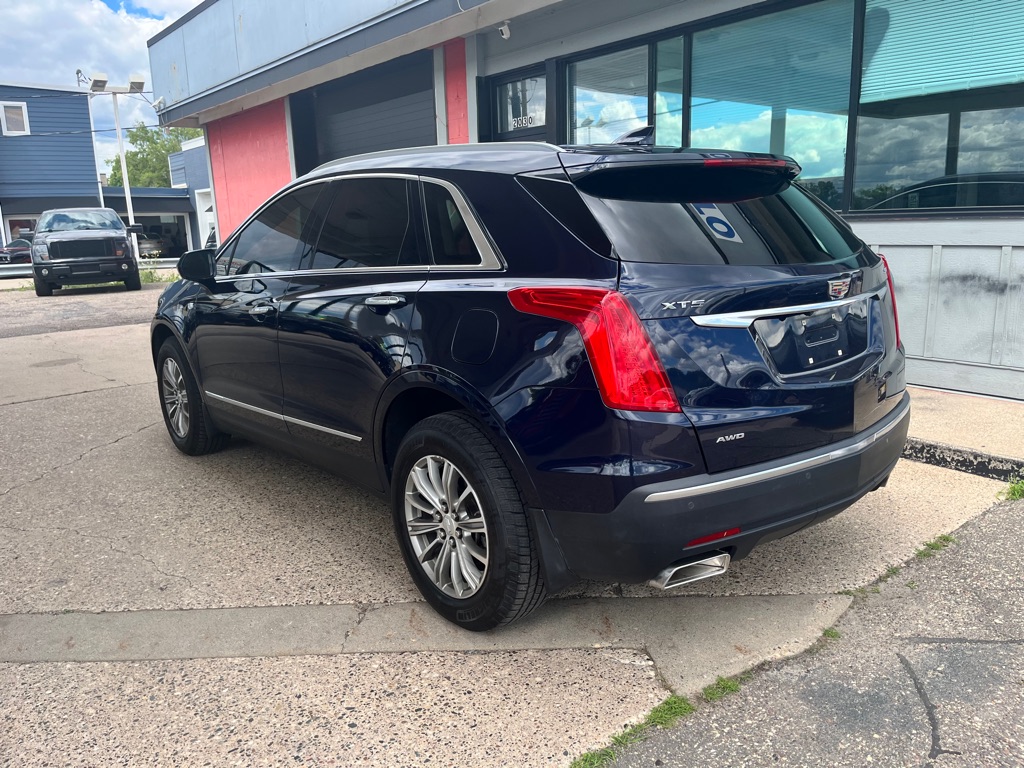 Photo 4 of this CADILLAC XT5