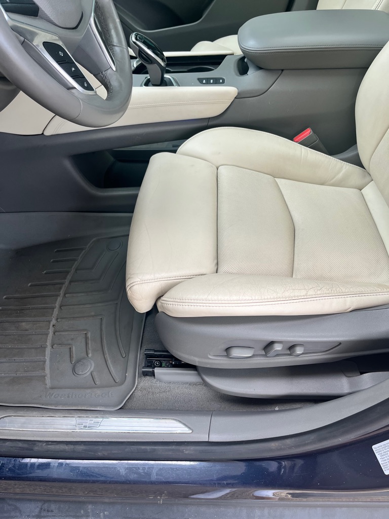 Photo 30 of this CADILLAC XT5