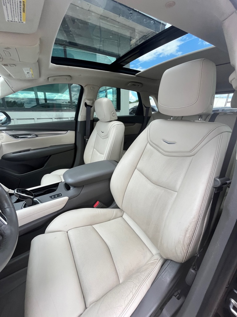 Photo 29 of this CADILLAC XT5
