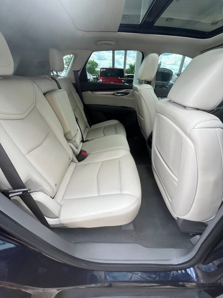 Photo 21 of this CADILLAC XT5
