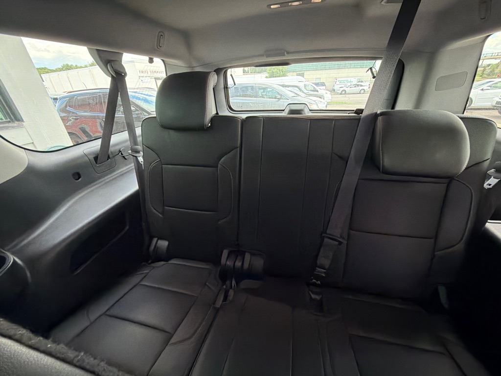 Photo 11 of this GMC YUKON XL
