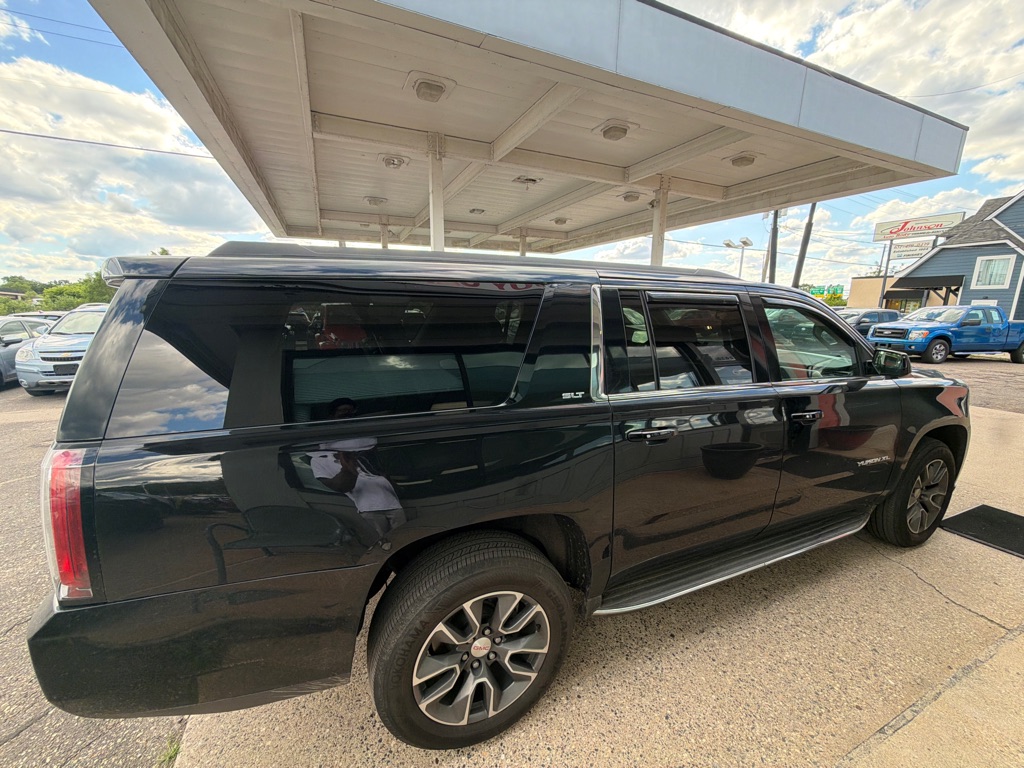 Photo 5 of this GMC YUKON XL