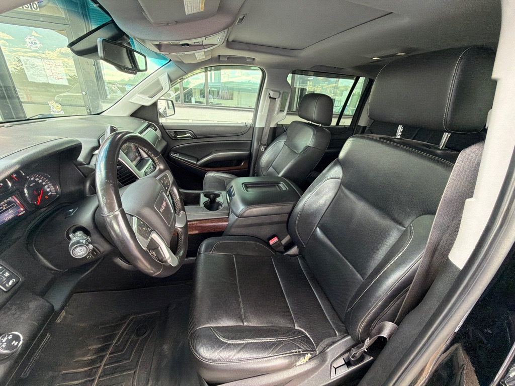 Photo 16 of this GMC YUKON XL