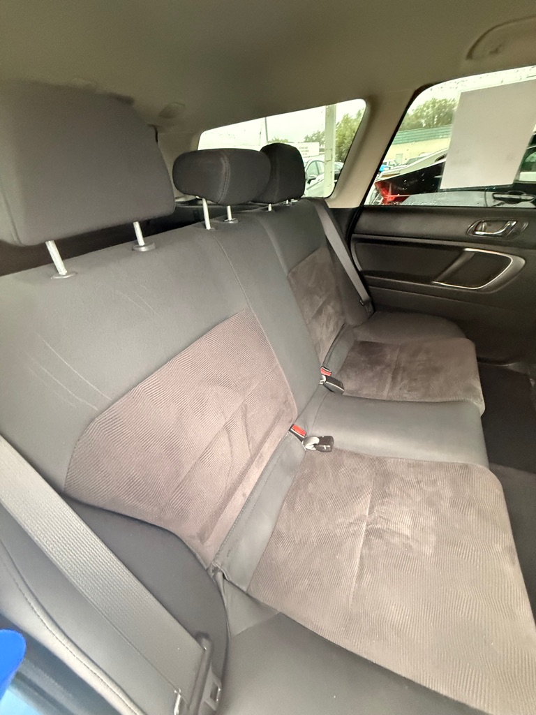 Photo 13 of this SUBARU OUTBACK