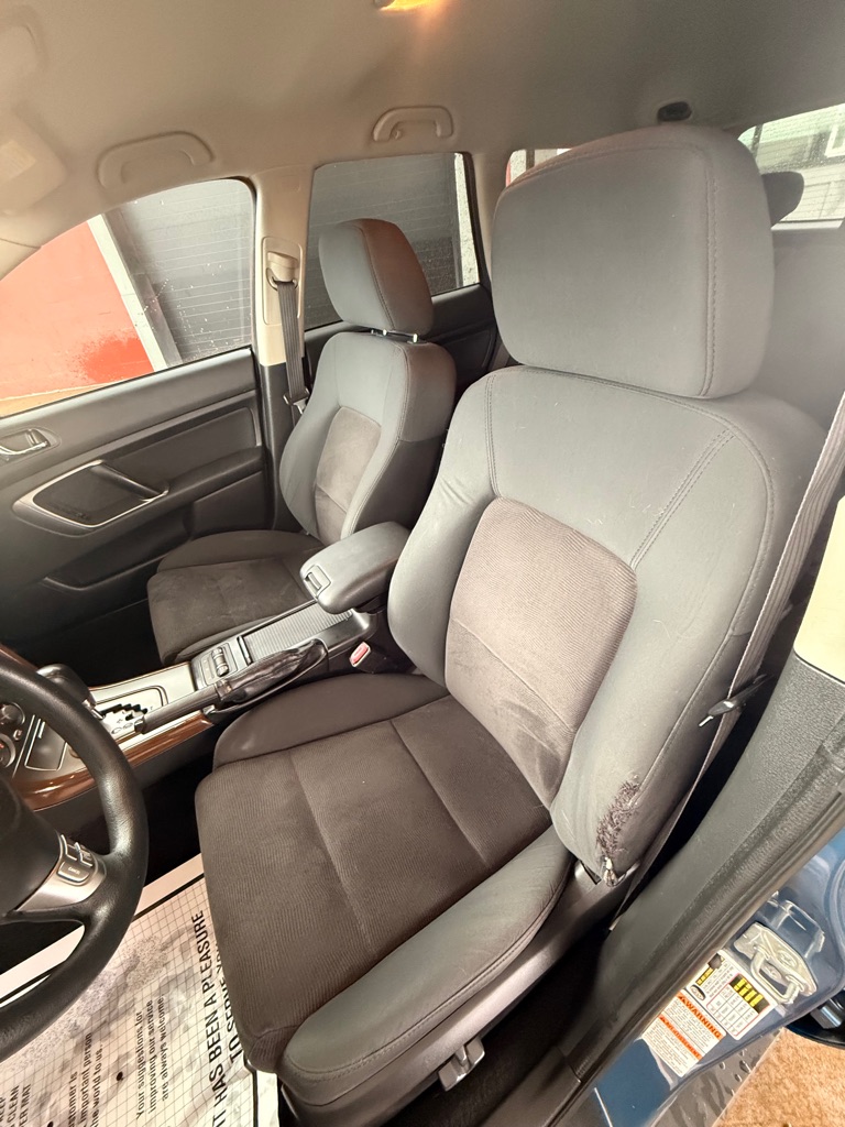 Photo 21 of this SUBARU OUTBACK