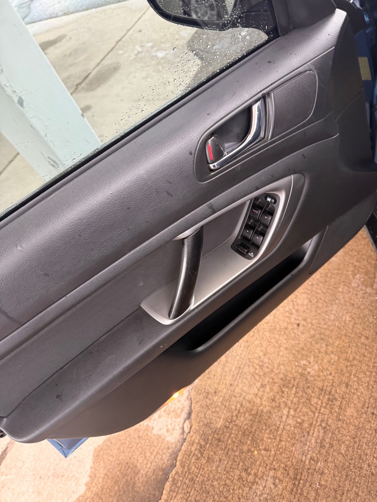 Photo 23 of this SUBARU OUTBACK