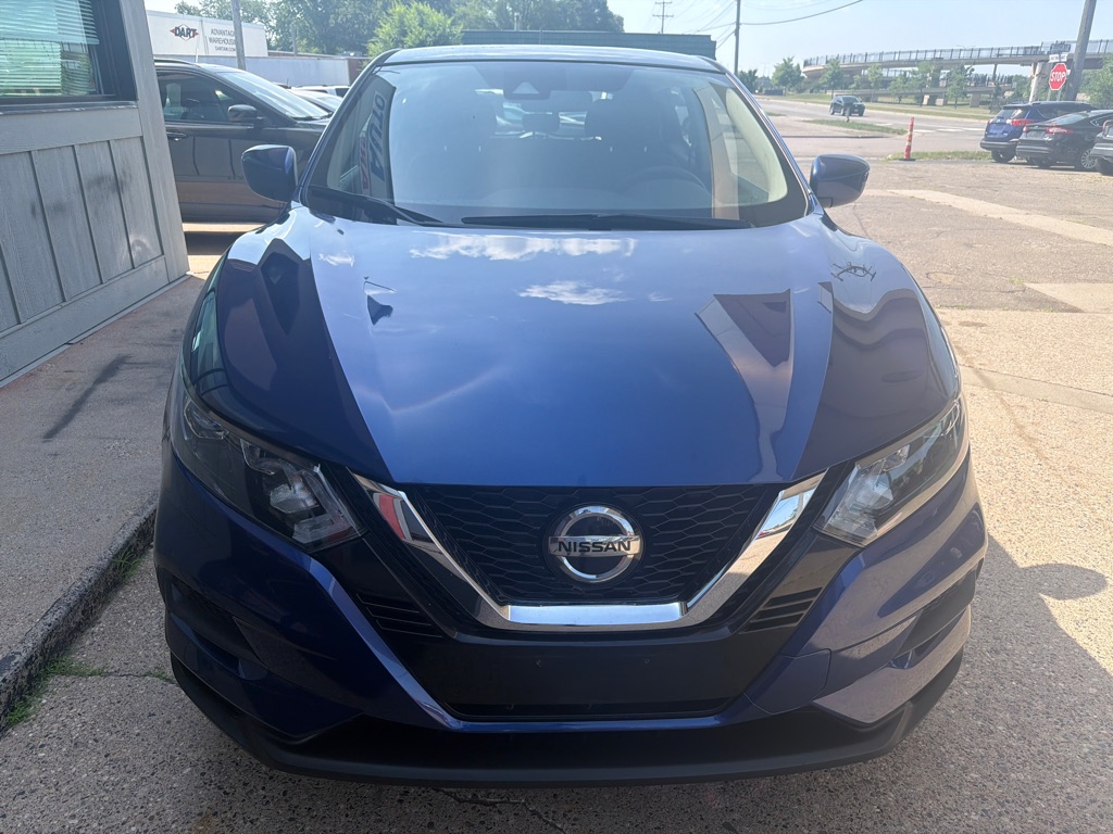 Photo 7 of this NISSAN ROGUE SPORT