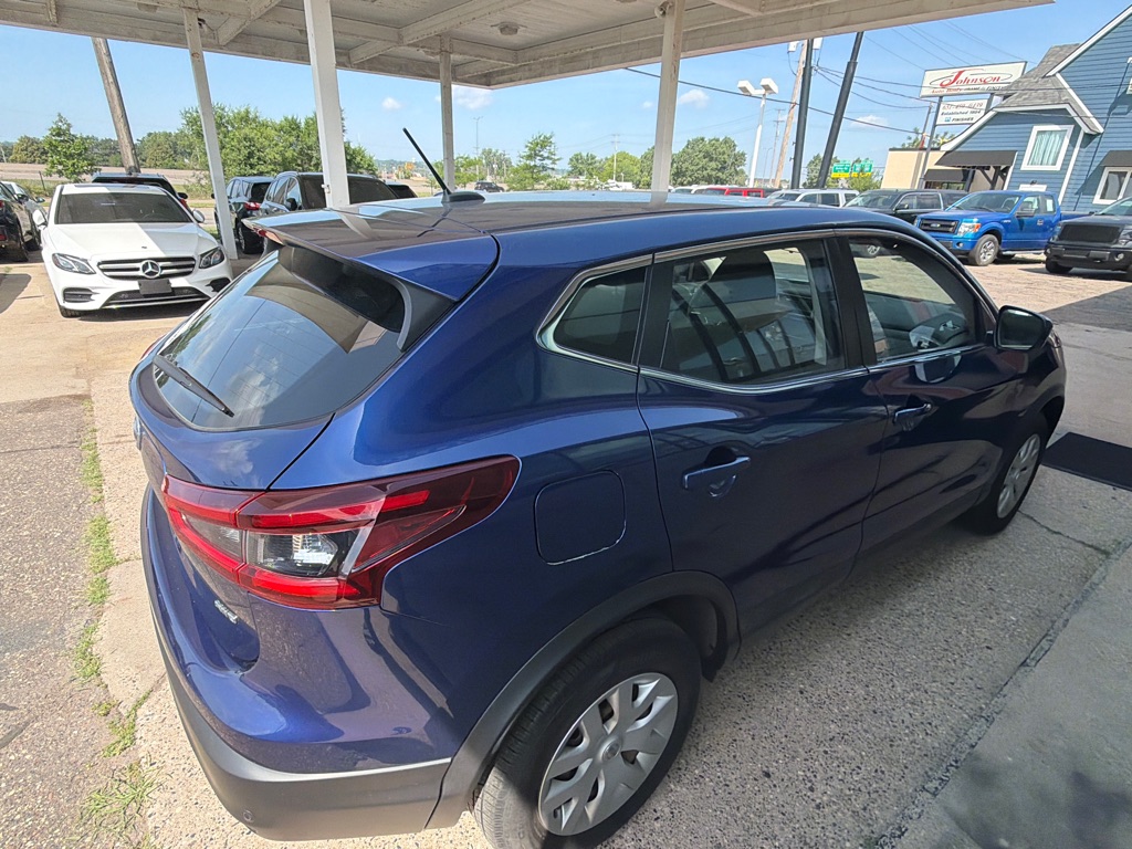 Photo 5 of this NISSAN ROGUE SPORT
