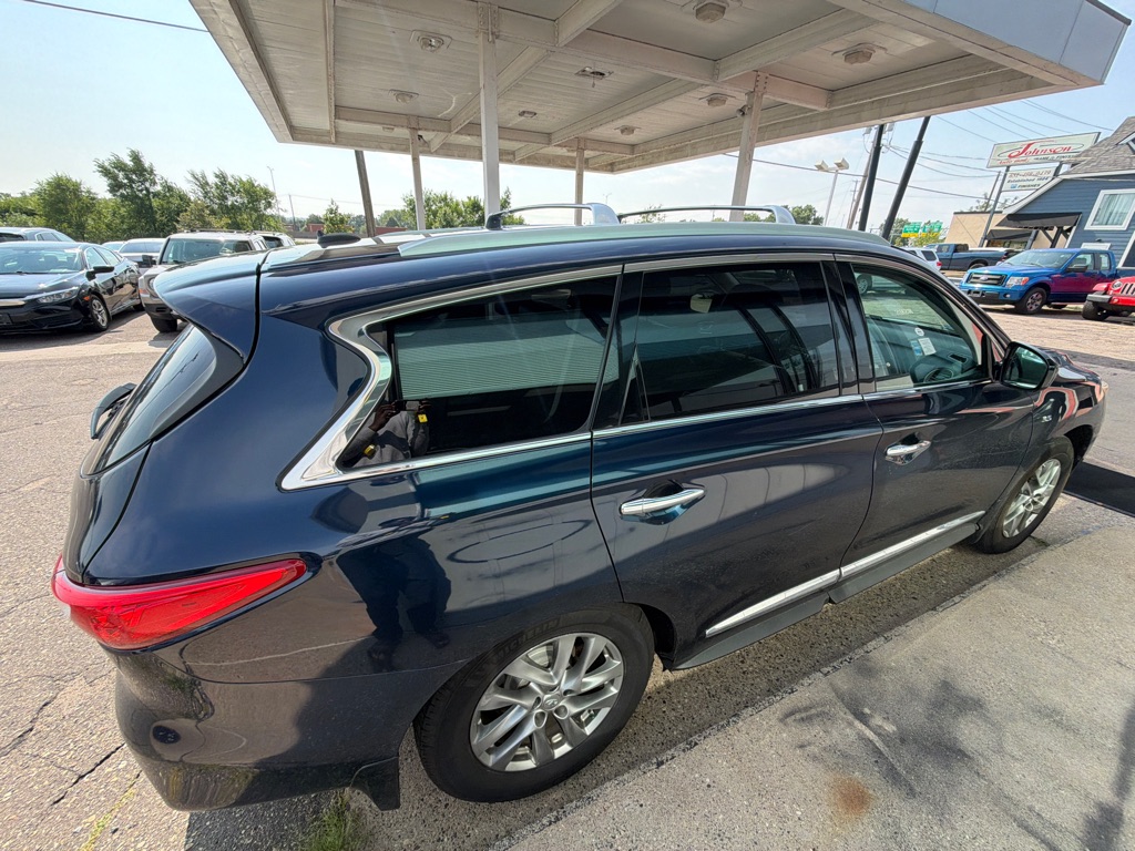 Photo 4 of this INFINITI QX60