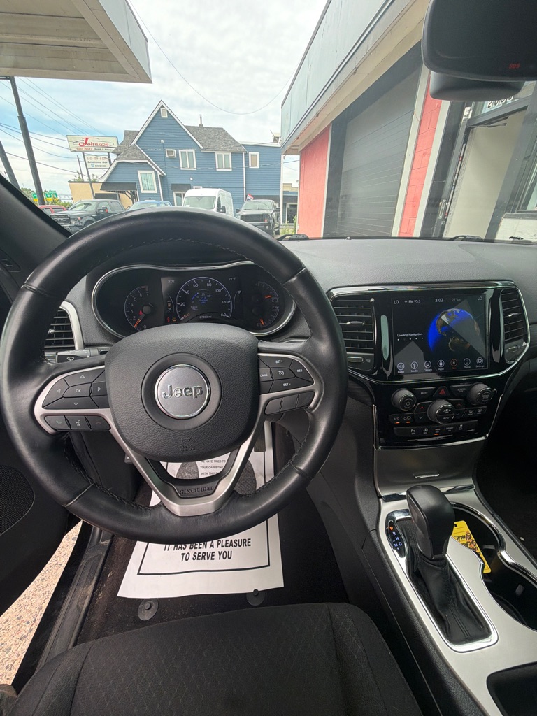 Photo 14 of this JEEP GRAND CHEROKEE