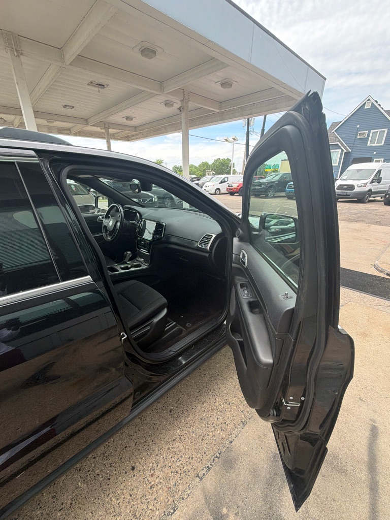 Photo 5 of this JEEP GRAND CHEROKEE