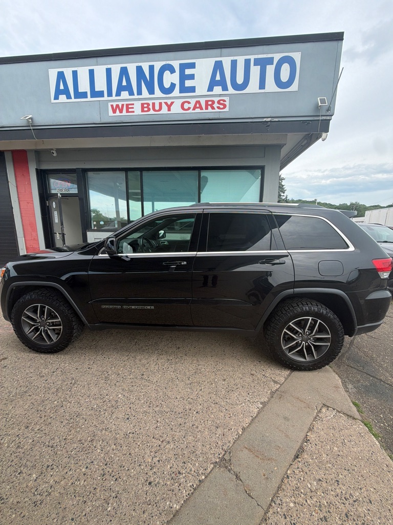 Photo 2 of this JEEP GRAND CHEROKEE