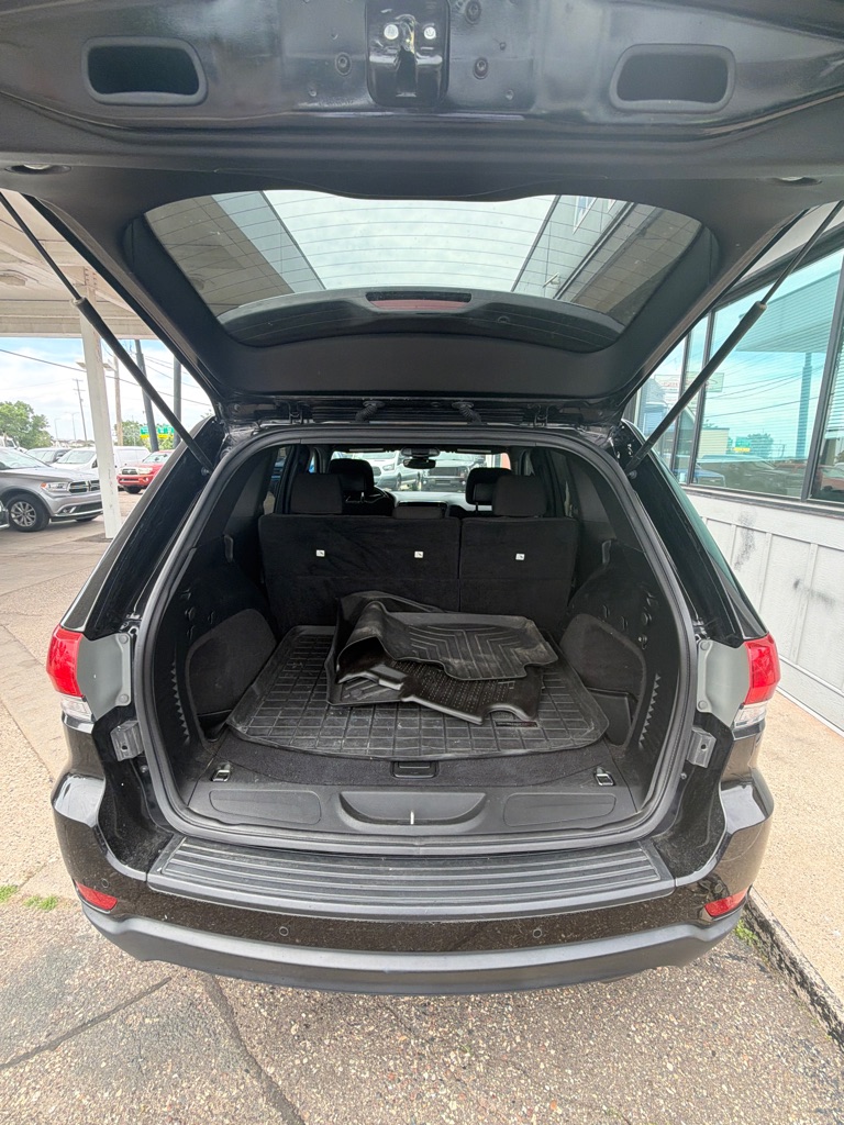 Photo 9 of this JEEP GRAND CHEROKEE