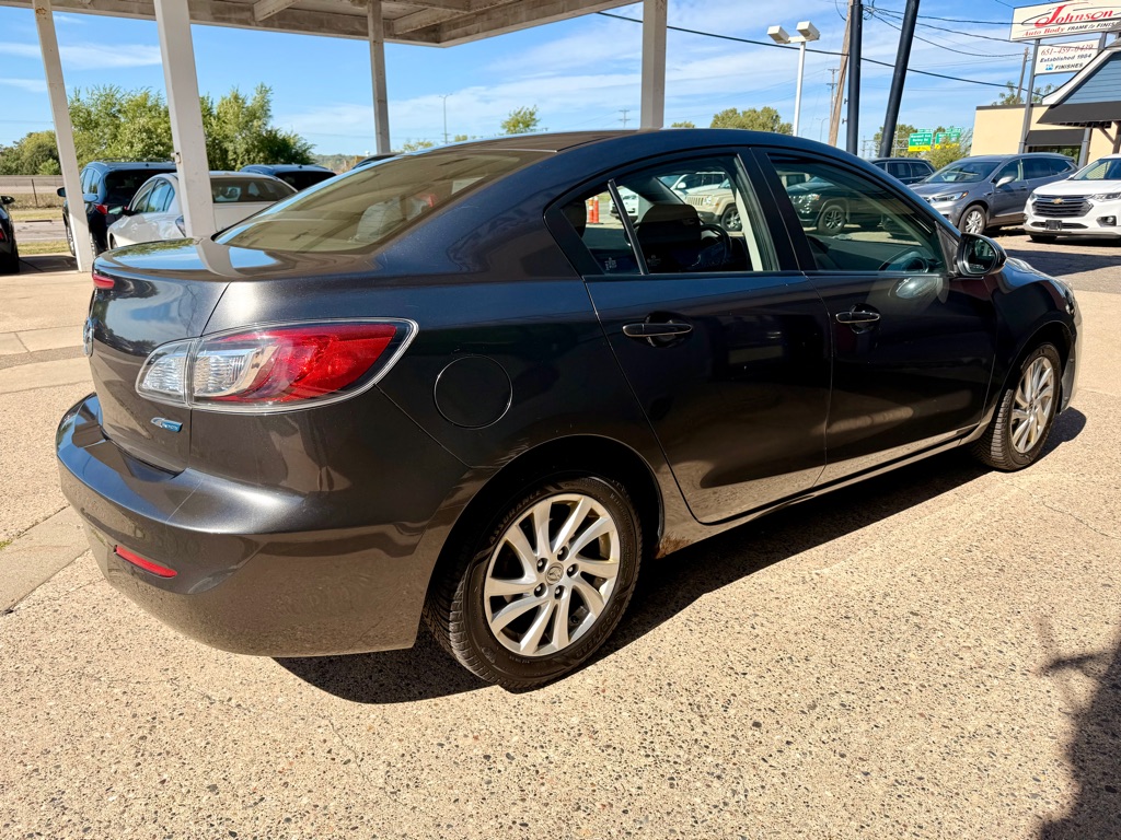 Photo 3 of this MAZDA 3