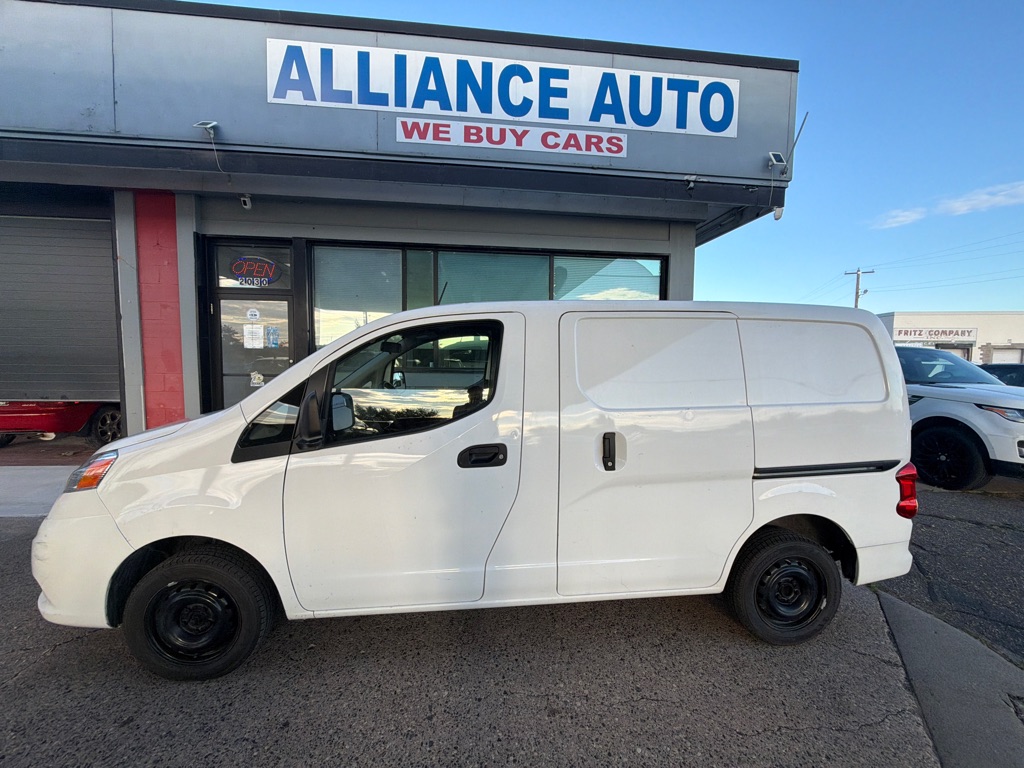 2020 NISSAN NV200