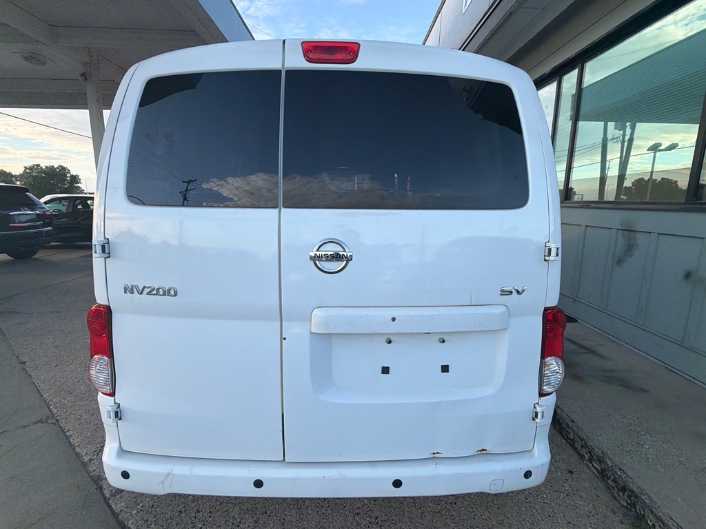 Photo 4 of this NISSAN NV200