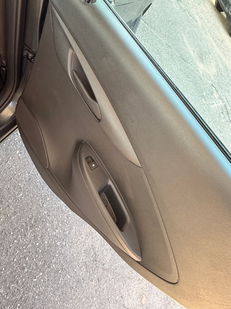 Photo 16 of this CHEVROLET SPARK