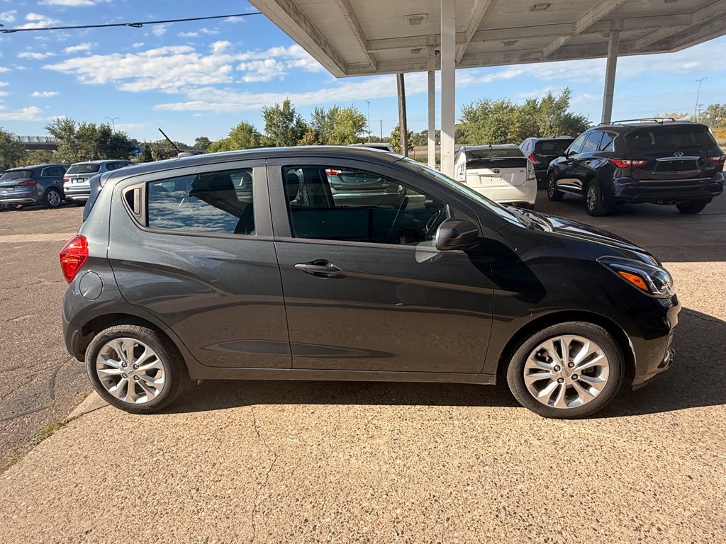 Photo 3 of this CHEVROLET SPARK