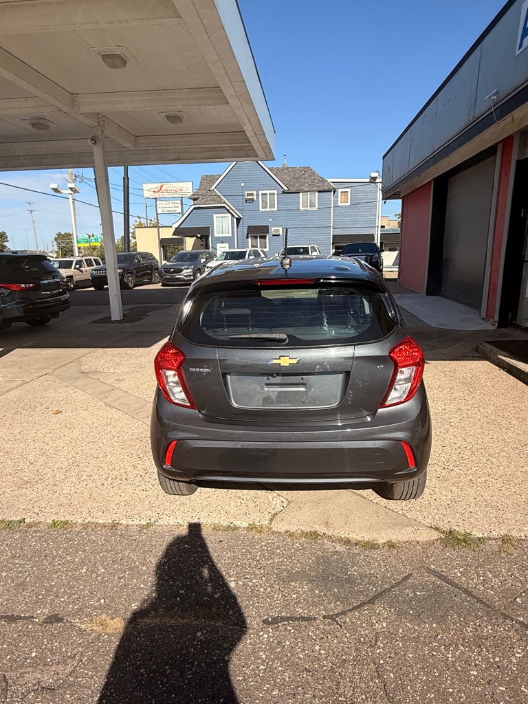 Photo 5 of this CHEVROLET SPARK
