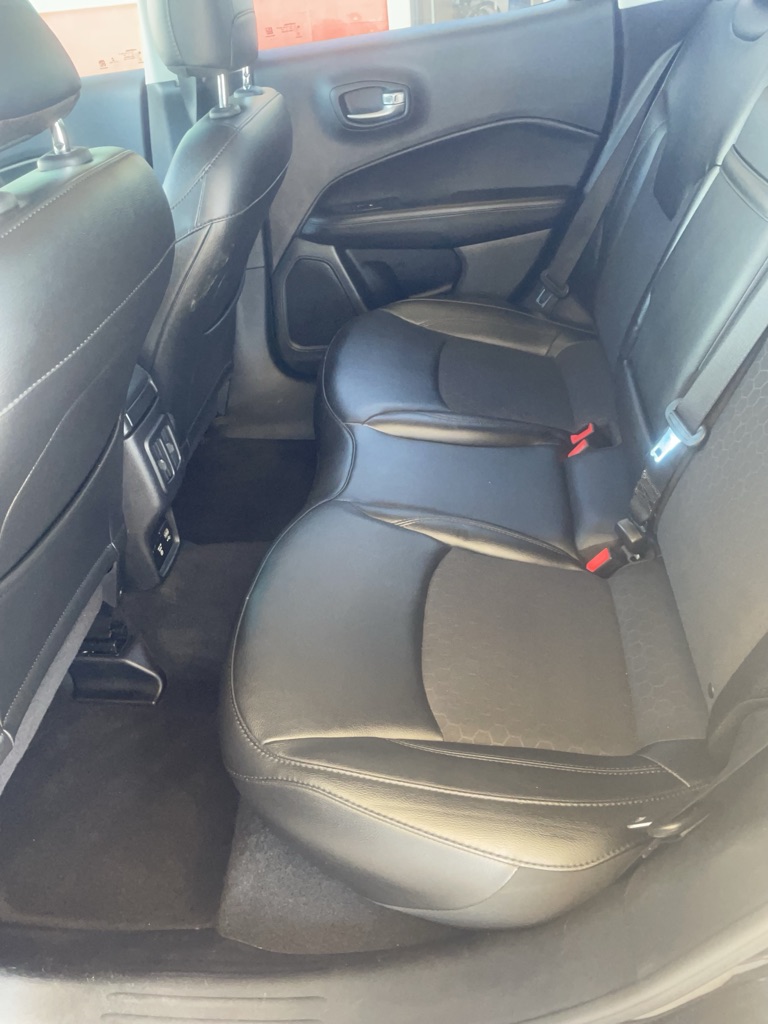 Photo 13 of this JEEP COMPASS