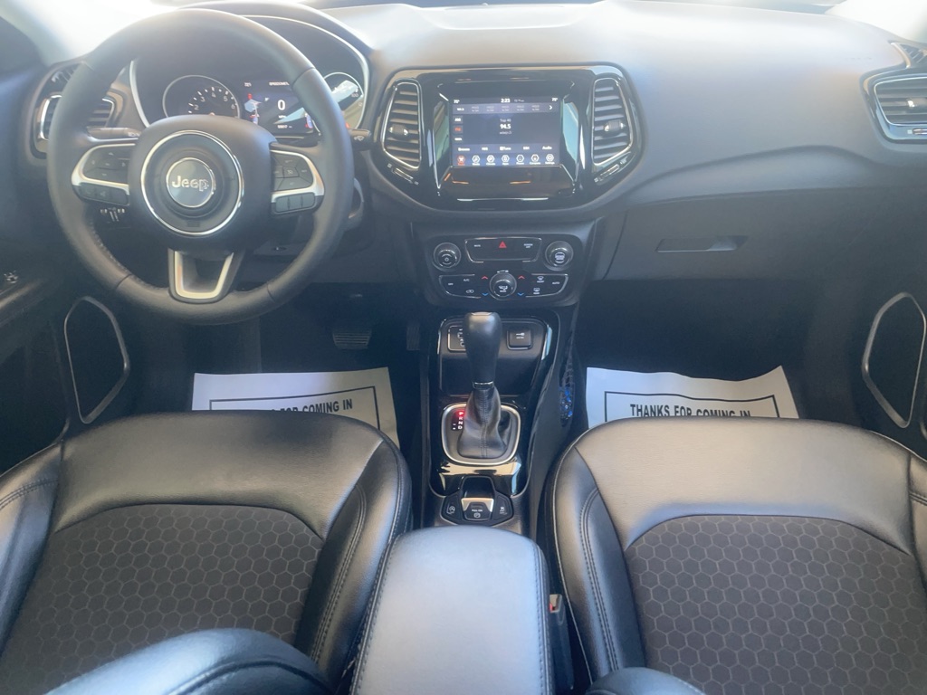 Photo 7 of this JEEP COMPASS