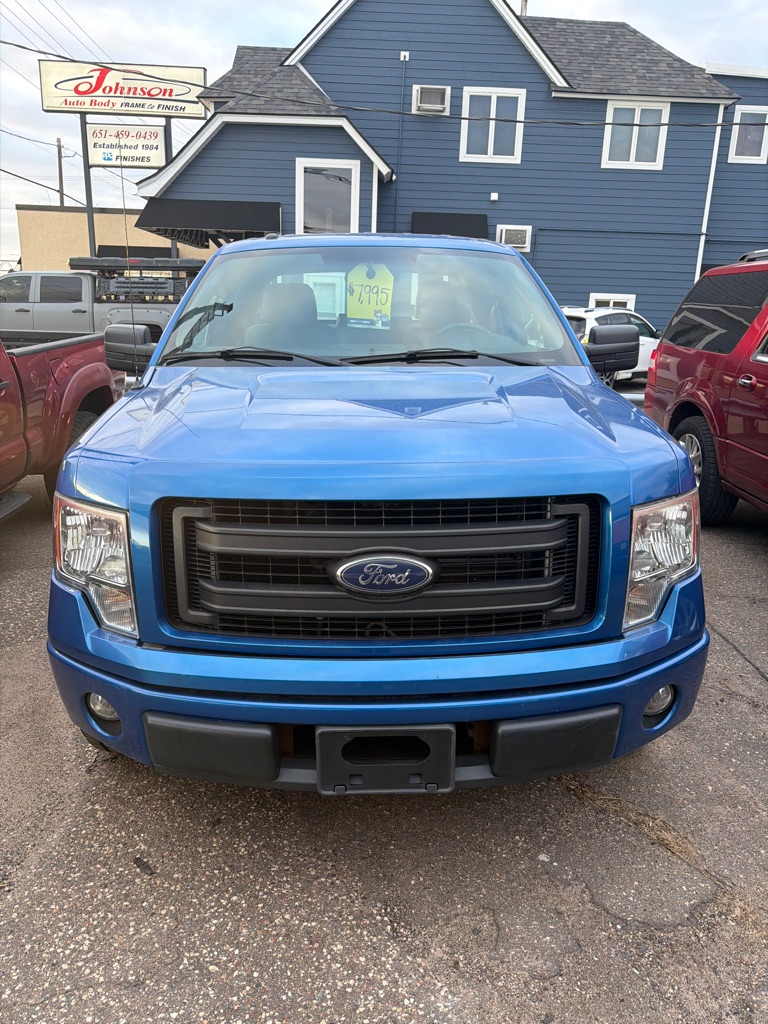 Photo 3 of this FORD F150