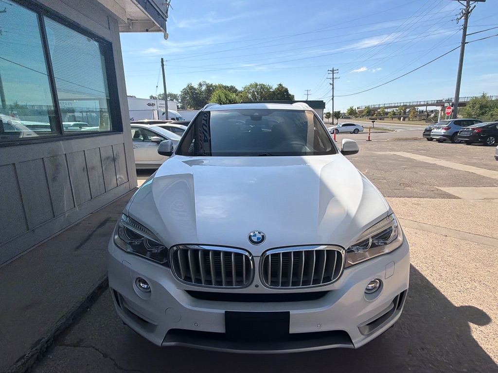 Photo 2 of this BMW X5