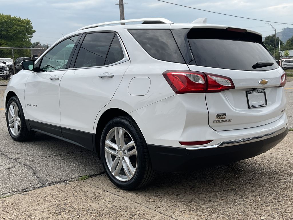 Photo 7 of this CHEVROLET EQUINOX