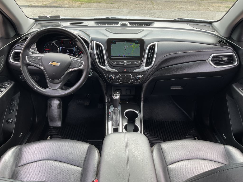 Photo 24 of this CHEVROLET EQUINOX