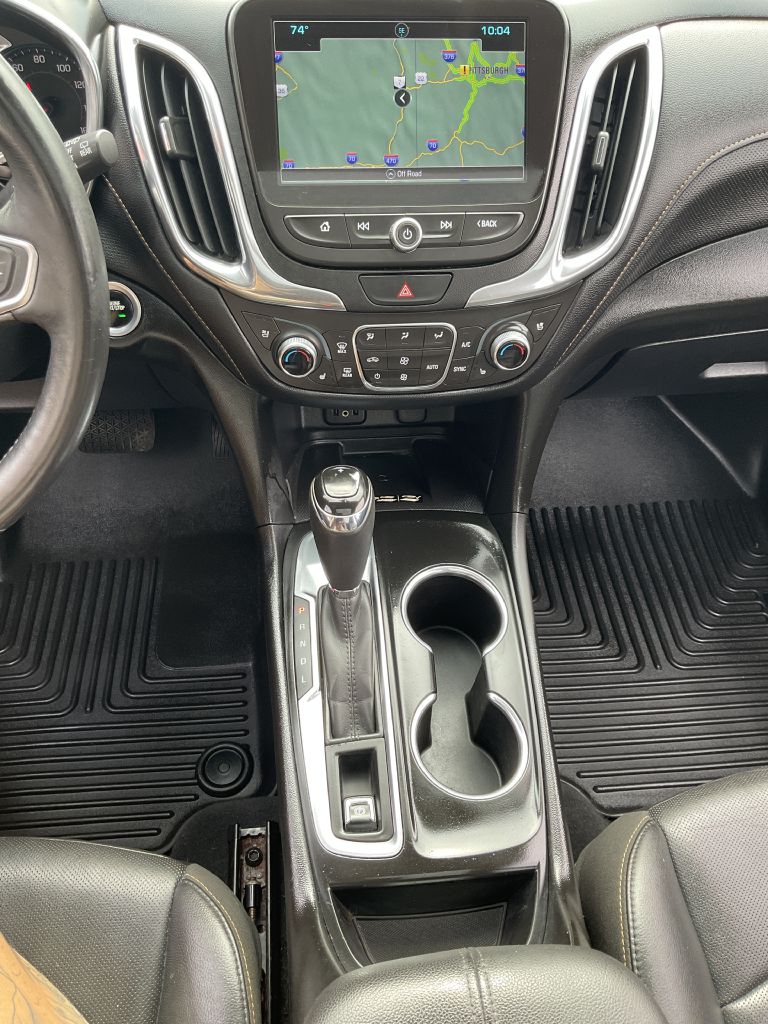 Photo 26 of this CHEVROLET EQUINOX
