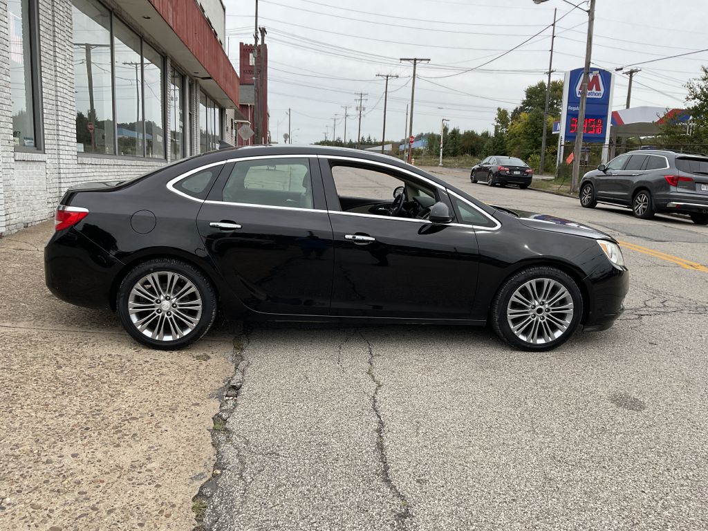 Photo 2 of this BUICK VERANO