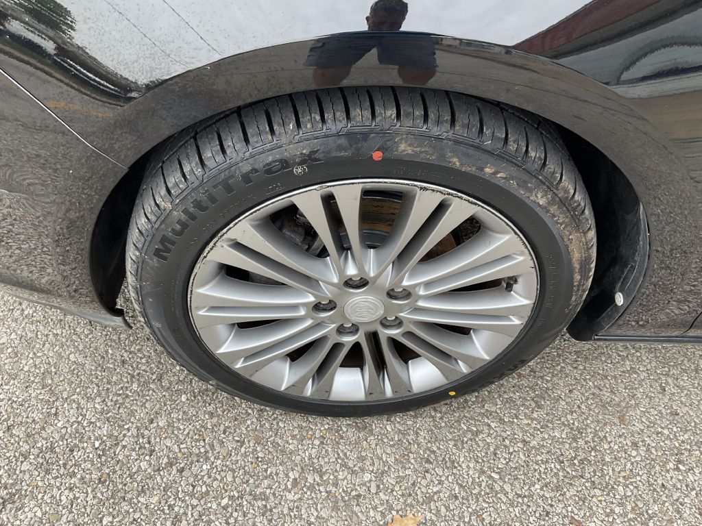 Photo 9 of this BUICK VERANO