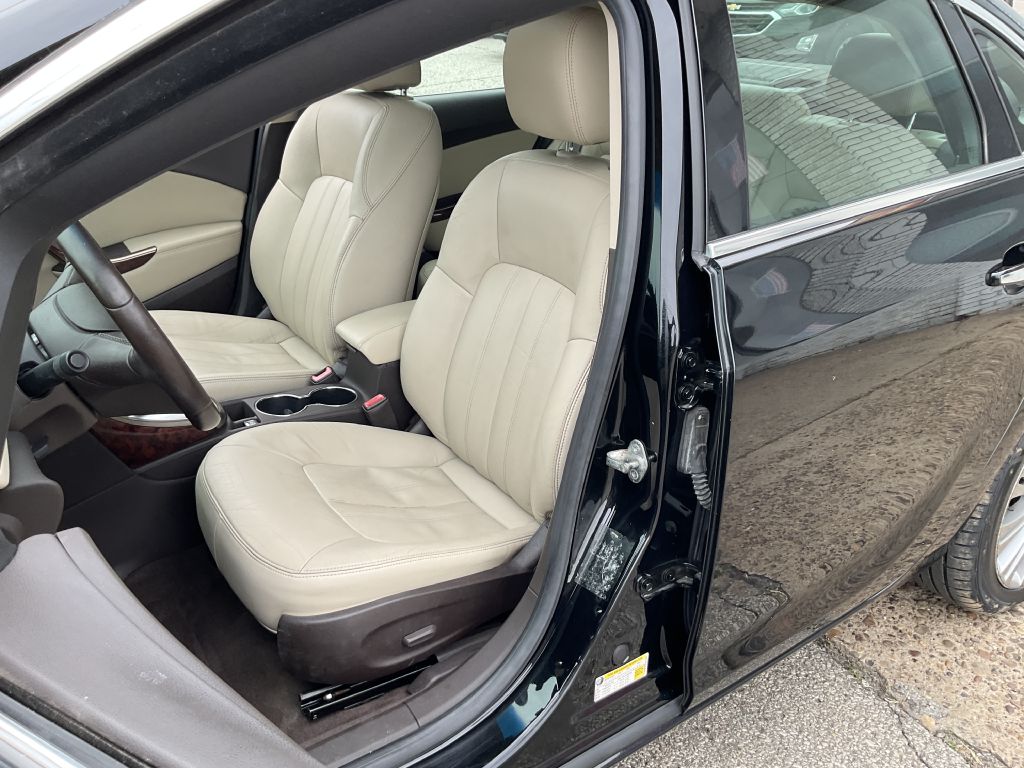 Photo 14 of this BUICK VERANO