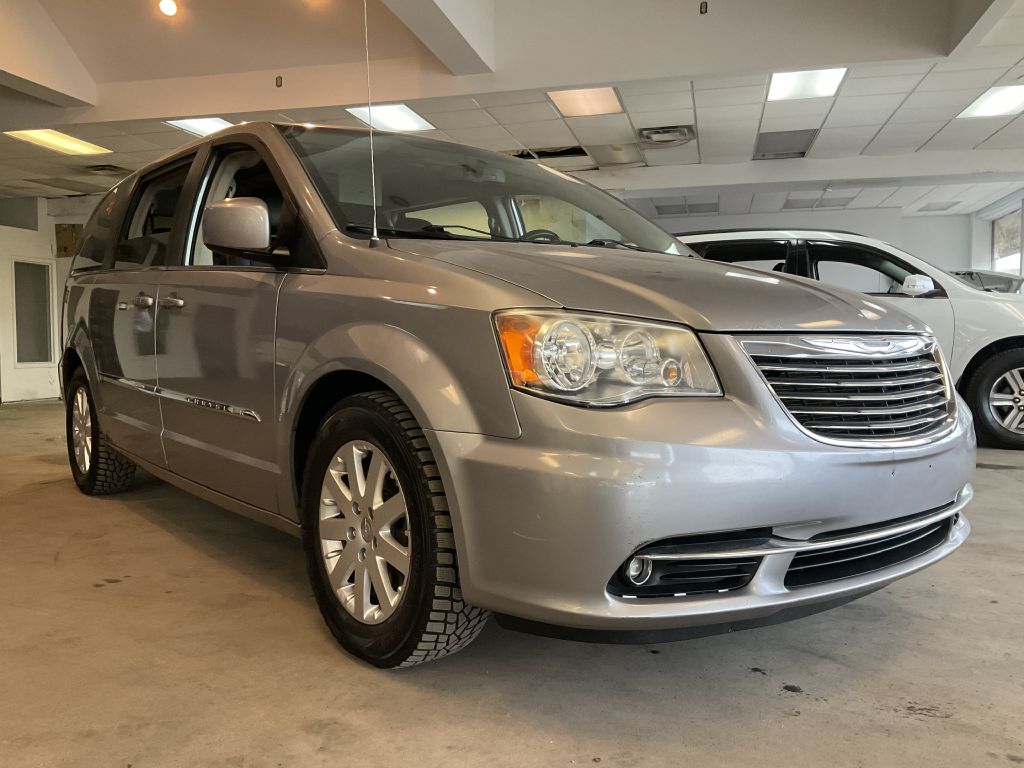 2014 CHRYSLER TOWN & COUNTRY 