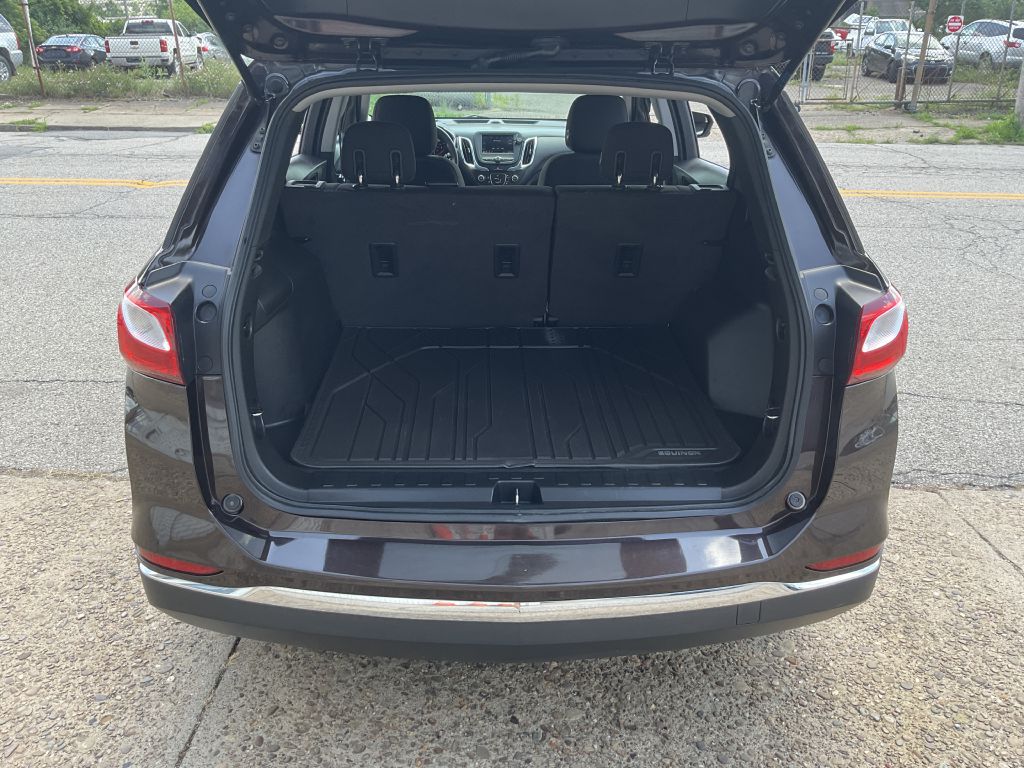 Photo 21 of this CHEVROLET EQUINOX