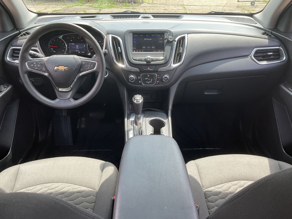 Photo 23 of this CHEVROLET EQUINOX